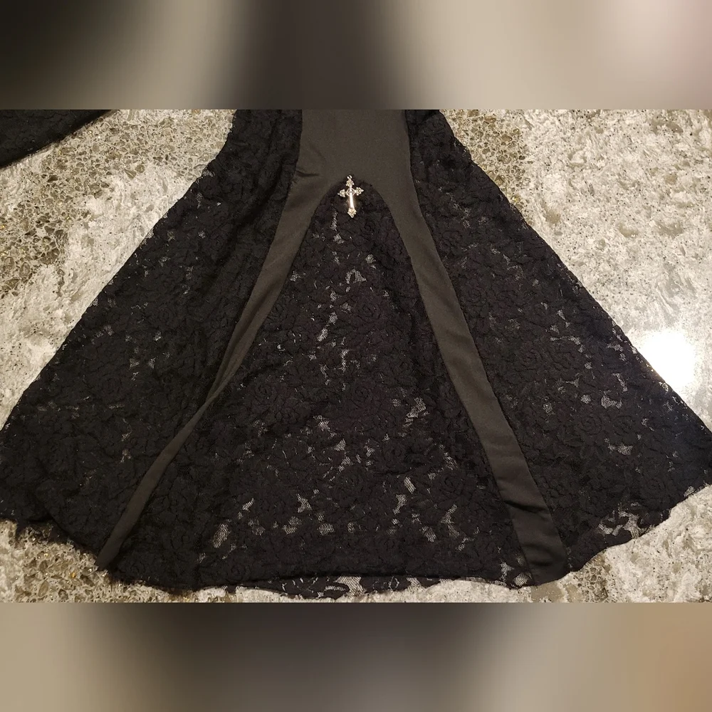 Gothic Flare Lace High Waist Leggings - Picture 3 of 8